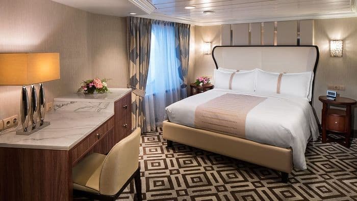 Azamara club cruises azamara onward ocean suites 3.jpeg